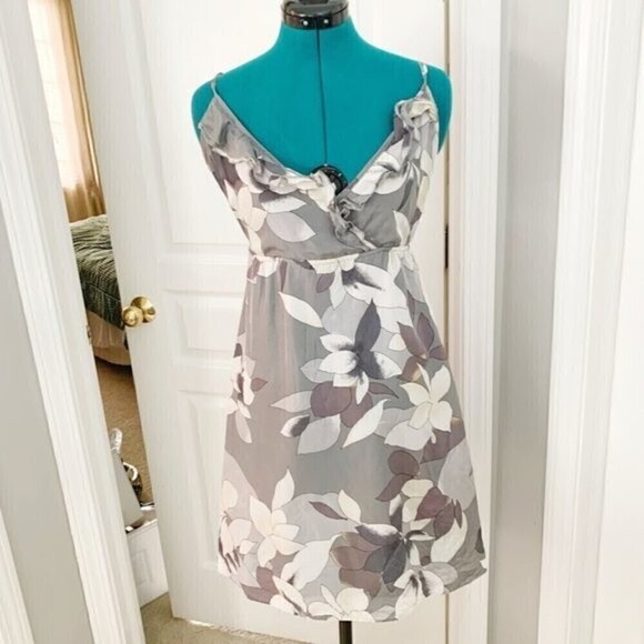 Old Navy Silk Floral Spaghetti Strap Ruffle Lightweight Lined Summer Dress - Picture 1 of 7